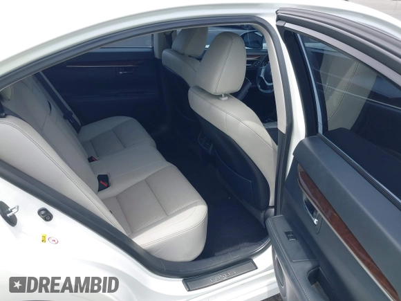 2014 Lexus ES 330 z VIN JTHBK1GG7E2101851, wystawiony jako IAAI lot #42576730 z przebiegiem 175 517 mil mil oraz . Historia ofert i sprzedaży dostępna na DreamBid. Obrazek 8.