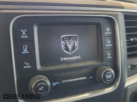 2013 Ram 1500 SLT z VIN 1C6RR7GT8DS695903, wystawiony jako IAAI lot #42557303 z przebiegiem 111 147 mil mil oraz . Historia ofert i sprzedaży dostępna na DreamBid. Obrazek 52.