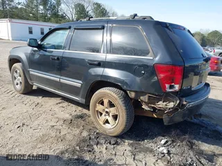 2005 Jeep Grand Cherokee Limited with VIN 1J4HR58245C697913, listed as a IAAI auction lot 41893223 with 255,297 mi miles. Bid and sale history available at carsss.com. Image 3.
