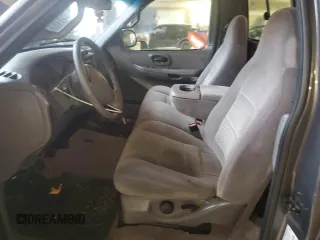2002 Ford F-150 XL with VIN 1FTRF17W72NA55539, listed as a Copart auction lot 82529424 with 181,747 mi miles and Salvage Title. Bid and sale history available at carsss.com. Image 7.