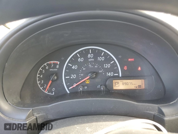 2016 Nissan Versa SV z VIN 3N1CN7AP1GL845104, wystawiony jako Copart lot #88950515 z przebiegiem 89 075 mil mil oraz Szkoda całkowita • Salvage title. Historia ofert i sprzedaży dostępna na DreamBid. Obrazek 9.