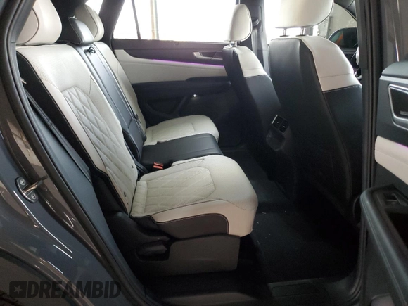 2024 Volkswagen Atlas SEL Premium R-Line with VIN 1V2FE2CA9RC249533, listed as a Copart auction lot 46794585 with 2,131 mi miles and Salvage title. Bid and sale history available at DreamBid. Image 10.