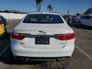 2018 Jaguar XF 25t Prestige with VIN SAJBE4FX7JCY56550, listed as a Copart auction lot 88754595 with 6,211 mi miles and Salvage Title. Bid and sale history available at carsss.com. Image 6.