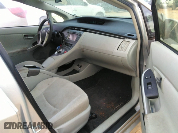 2015 Toyota Prius Four with VIN JTDKN3DU7F0406519, listed as a IAAI auction lot 41089049 with 118,516 mi miles. Bid and sale history available at carsss.com. Image 5.
