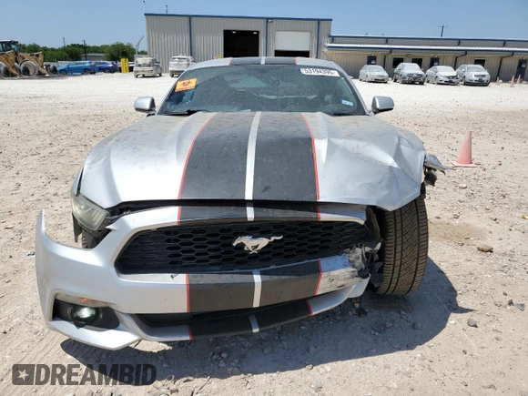 2016 Ford Mustang V6 z VIN 1FA6P8AM9G5306655, wystawiony jako Copart lot #53194395 z przebiegiem 162 519 mil mil oraz Szkoda całkowita • Salvage title. Historia ofert i sprzedaży dostępna na DreamBid. Obrazek 5.
