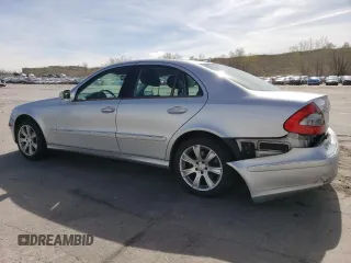 2009 Mercedes-Benz E 350 Luxury z VIN WDBUF87X09B423727, wystawiony jako Copart lot #53759525 z przebiegiem 161 555 mil mil oraz Czysty tytuł • Clean title. Historia ofert i sprzedaży dostępna na DreamBid. Obrazek 2.