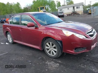 2010 Subaru Legacy Premium All-Weather Anniversary z VIN 4S3BMCC67A3227328, wystawiony jako IAAI lot #42188573 z przebiegiem 152 157 mil mil oraz . Historia ofert i sprzedaży dostępna na DreamBid. Obrazek 1.