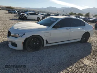 2018 BMW 7 Series 740e xDrive iPerformance with VIN WBA7J2C50JB246287, listed as a Copart auction lot 75560294 with 0 mi miles and Salvage Title. Bid and sale history available at carsss.com. Image 1.