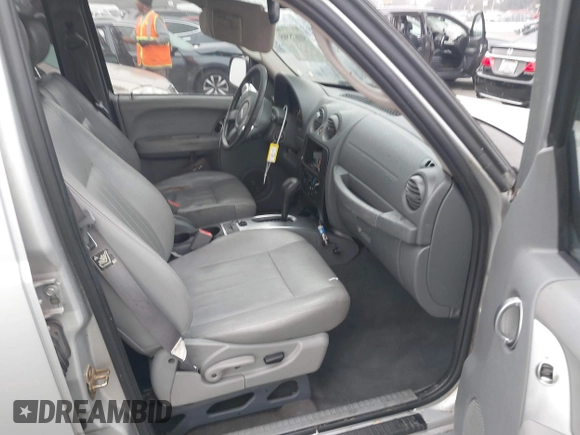 2005 Jeep Liberty Limited with VIN 1J4GK58KX5W704393, listed as a IAAI auction lot 41675508 with 188,403 mi miles. Bid and sale history available at carsss.com. Image 5.