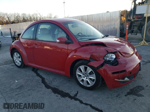 2009 Volkswagen New Beetle Coupe S with VIN 3VWPW31C19M504894, listed as a Copart auction lot 88869905 with 127,461 mi miles and Salvage Title. Bid and sale history available at carsss.com. Image 4.
