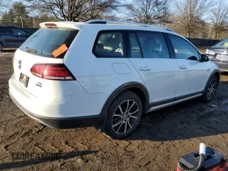 2018 Volkswagen Golf S z VIN 3VWH17AU3JM753947, wystawiony jako Copart lot #41790225 z przebiegiem 46 126 mil mil oraz Szkoda całkowita • Salvage title. Historia ofert i sprzedaży dostępna na DreamBid. Obrazek 3.