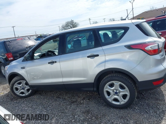 2017 Ford Escape S with VIN 1FMCU0F78HUB39105, listed as a IAAI auction lot 42119588 with 92,034 mi miles. Bid and sale history available at carsss.com. Image 14.
