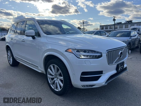 2016 Volvo XC90 T6 Inscription with VIN YV4A22PL4G1083914, listed as a IAAI auction lot 42019675 with 178,477 mi miles. Bid and sale history available at carsss.com. Image 1.