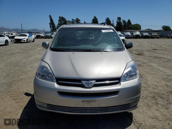 2004 Toyota Sienna XLE with VIN 5TDBA22C34S016138, listed as a Copart auction lot 55822625 with 204,018 mi miles and Clean Title. Bid and sale history available at DreamBid. Image 5.