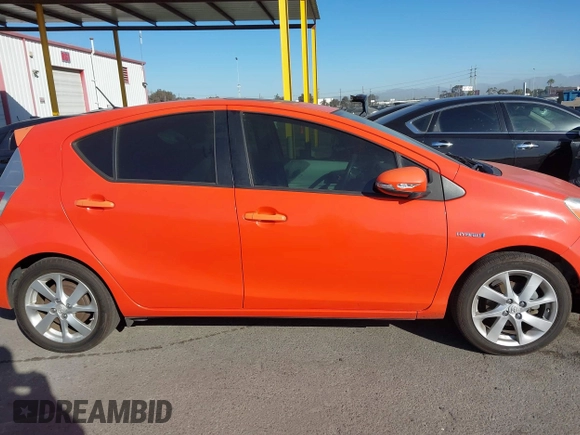 2012 Toyota Prius One z VIN JTDKDTB35C1010317, wystawiony jako IAAI lot #41403975 z przebiegiem 194 194 mil mil oraz . Historia ofert i sprzedaży dostępna na DreamBid. Obrazek 13.