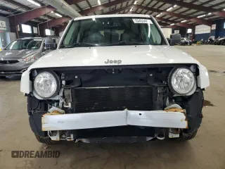 2015 Jeep Patriot High Altitude z VIN 1C4NJPFA0FD157556, wystawiony jako Copart lot #55453425 z przebiegiem 97 409 mil mil oraz Szkoda całkowita • Salvage title. Historia ofert i sprzedaży dostępna na DreamBid. Obrazek 5.