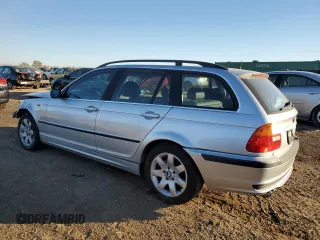 2004 BMW 3 Series 325xi with VIN WBAEP33454PF03604, listed as a Copart auction lot 76139264 with 0 mi miles and Salvage Title. Bid and sale history available at carsss.com. Image 2.