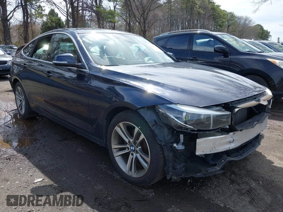 2018 BMW 3 Series 330i xDrive with VIN WBA8Z9C54JG828207, listed as a IAAI auction lot 42000931 with 73,736 mi miles. Bid and sale history available at carsss.com. Image 6.