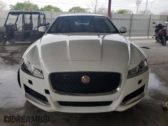 2017 Jaguar XF 35t Premium with VIN SAJBD4BV4HCY44941, listed as a Copart auction lot 62869184 with 65,914 mi miles and Salvage Title. Bid and sale history available at carsss.com. Image 5.