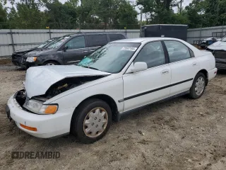1996 Honda Accord LX with VIN 1HGCD5633TA291660, listed as a Copart auction lot 73562104 with 172,369 mi miles and Clean Title. Bid and sale history available at carsss.com. Image 1.