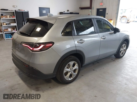 2024 Honda HR-V LX with VIN 3CZRZ1H34RM743881, listed as a IAAI auction lot 41373734 with 18,362 mi miles. Bid and sale history available at carsss.com. Image 4.