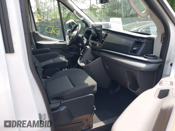 2022 Ford Transit Passenger XL with VIN 1FBAX2X89NKA78929, listed as a IAAI auction lot 42493797 with 35,885 mi miles and . Bid and sale history available at DreamBid. Image 5.