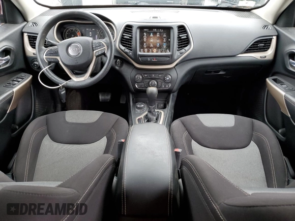 2018 Jeep Cherokee Latitude z VIN 1C4PJMCB6JD610141, wystawiony jako Copart lot #55257945 z przebiegiem 154 215 mil mil oraz Szkoda całkowita • Salvage title. Historia ofert i sprzedaży dostępna na DreamBid. Obrazek 8.
