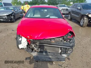 2016 Volkswagen Jetta Sport z VIN 3VWD17AJ5GM270036, wystawiony jako IAAI lot #42527954 z przebiegiem 142 008 mil mil oraz . Historia ofert i sprzedaży dostępna na DreamBid. Obrazek 13.
