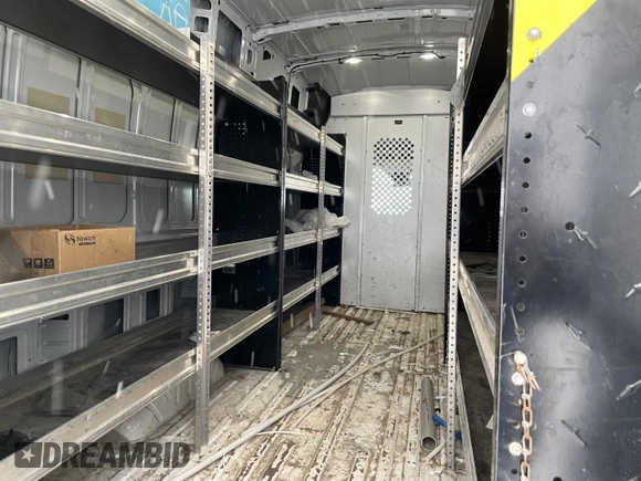 2019 Ford Transit с VIN 1FTYR3XM2KKA21877, выставлен на аукционе Copart как лот 50383455 с пробегом 162 141 миль миль и Списание • Salvage title. История ставок и продаж доступна на DreamBid. Изображение 7.