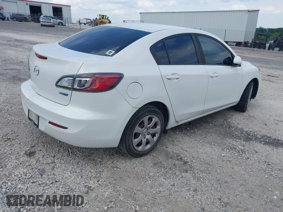 2013 Mazda 3 i Sport z VIN JM1BL1U77D1822615, wystawiony jako IAAI lot #42375217 z przebiegiem 169 514 mil mil oraz . Historia ofert i sprzedaży dostępna na DreamBid. Obrazek 4.