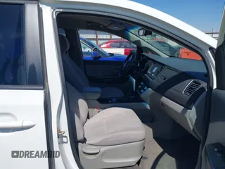 2016 Kia Sedona LX with VIN KNDMB5C1XG6094649, listed as a IAAI auction lot 41883433 with 120,038 mi miles. Bid and sale history available at carsss.com. Image 5.