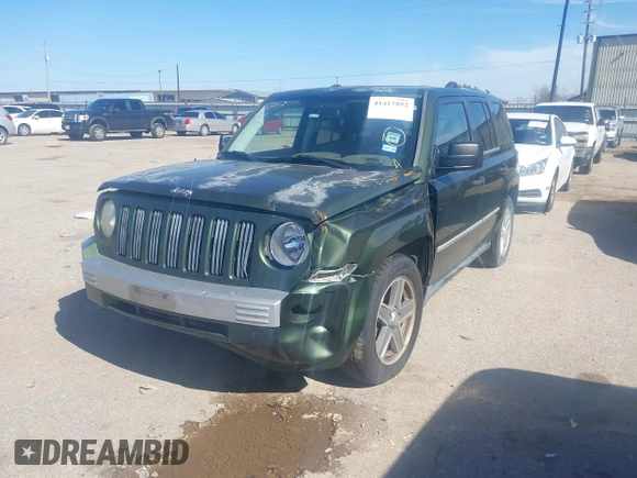 2008 Jeep Patriot Limited with VIN 1J8FF48W38D600811, listed as a IAAI auction lot 41417852 with 84,574 mi miles and . Bid and sale history available at DreamBid. Image 2.