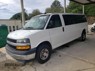 2020 Chevrolet Express Passenger LT z VIN 1GAZGPFP1L1268224, wystawiony jako Copart lot #80170314 z przebiegiem 200 607 mil mil oraz Tytuł czysty. Historia ofert i sprzedaży dostępna na DreamBid. Obrazek 1.