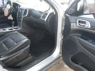 2011 Jeep Grand Cherokee Laredo with VIN 1J4RR4GTXBC678304, listed as a IAAI auction lot 41088309 with 139,559 mi miles. Bid and sale history available at carsss.com. Image 5.