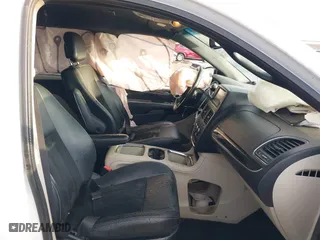 2017 Dodge Grand Caravan SXT with VIN 2C4RDGCG2HR818425, listed as a IAAI auction lot 41837757 with 175,201 mi miles. Bid and sale history available at carsss.com. Image 5.