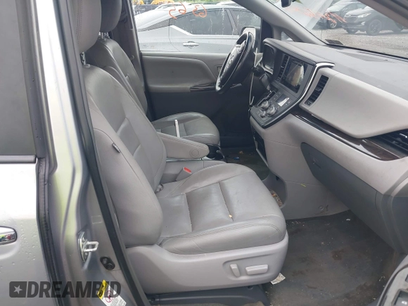 2015 Toyota Sienna XLE с VIN 5TDYK3DC3FS579087, выставлен на аукционе IAAI как лот 42456365 с пробегом 127 350 миль миль и . История ставок и продаж доступна на DreamBid. Изображение 5.