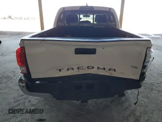 2017 Toyota Tacoma SR5 z VIN 3TMAZ5CN4HM047927, wystawiony jako Copart lot #54748255 z przebiegiem 87 906 mil mil oraz Szkoda całkowita • Salvage title. Historia ofert i sprzedaży dostępna na DreamBid. Obrazek 6.