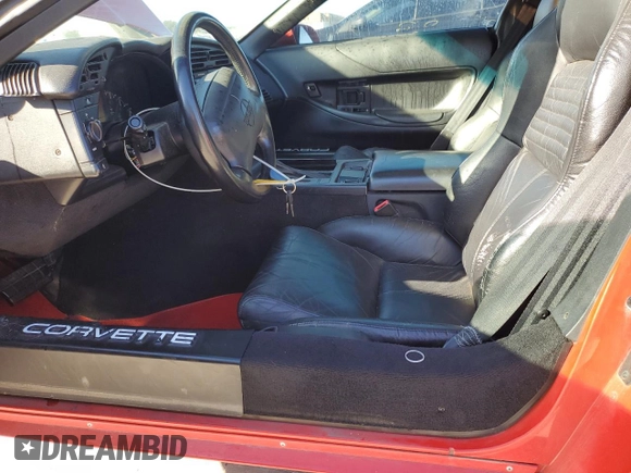 1996 Chevrolet Corvette z VIN 1G1YY22P2T5120318, wystawiony jako Copart lot #80944224 z przebiegiem 90 625 mil mil oraz Szkoda całkowita • Salvage title. Historia ofert i sprzedaży dostępna na DreamBid. Obrazek 7.