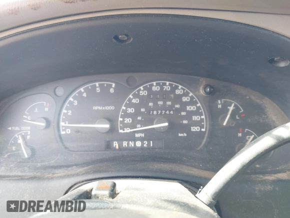 1998 Mercury Mountaineer z VIN 4M2ZU55PXWUJ48618, wystawiony jako IAAI lot #42525391 z przebiegiem 287 744 mil mil oraz . Historia ofert i sprzedaży dostępna na DreamBid. Obrazek 7.