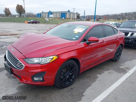 2020 Ford Fusion SE with VIN 3FA6P0HD2LR251447, listed as a IAAI auction lot 40978780 with 90,713 mi miles. Bid and sale history available at carsss.com. Image 2.