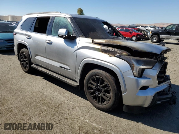 2023 Toyota Sequoia SR5 with VIN 7SVAAAAA4PX001707, listed as a Copart auction lot 69430364 with 0 mi miles and Non Repairable. Bid and sale history available at carsss.com. Image 4.