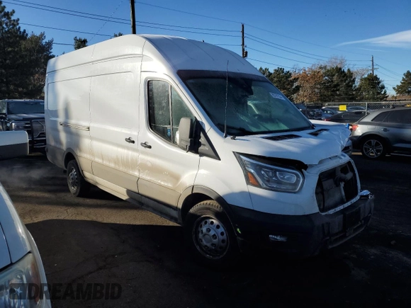 2024 Ford Transit Cargo with VIN 1FTBW3U86RKB32433, listed as a Copart auction lot 85781534 with 15,889 mi miles and Salvage Title. Bid and sale history available at DreamBid. Image 4.