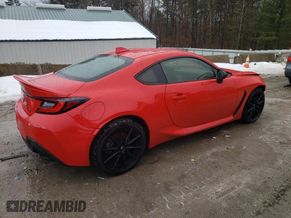 2024 Toyota 86 Premium with VIN JF1ZNBE18R9752677, listed as a Copart auction lot 46494255 with 8,731 mi miles and Salvage Title. Bid and sale history available at DreamBid. Image 3.