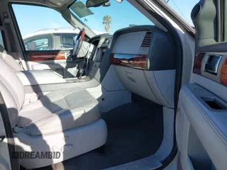 2004 Lincoln Navigator Luxury z VIN 5LMFU27R04LJ40304, wystawiony jako IAAI lot #42212537 z przebiegiem 157 014 mil mil oraz . Historia ofert i sprzedaży dostępna na DreamBid. Obrazek 5.