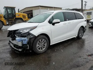 2023 Toyota Sienna LE with VIN 5TDKRKEC5PS139450, listed as a Copart auction lot 59247665 with 60,468 mi miles and Salvage title. Bid and sale history available at DreamBid. Image 1.