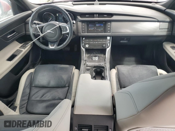 2016 Jaguar XF S with VIN SAJBG4BV6GCY10473, listed as a Copart auction lot 75421564 with 27,164 mi miles and Non Repairable. Bid and sale history available at carsss.com. Image 8.