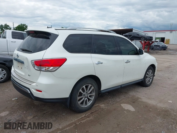2015 Nissan Pathfinder Platinum with VIN 5N1AR2MN1FC619382, listed as a IAAI auction lot 42221642 with 118,838 mi miles and . Bid and sale history available at DreamBid. Image 4.