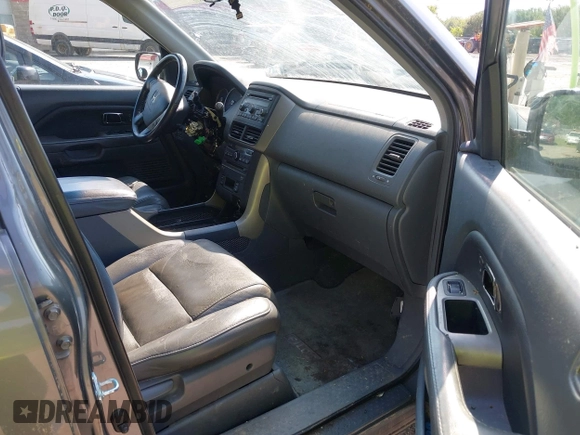 2007 Honda Pilot EX-L z VIN 2HKYF18677H504266, wystawiony jako IAAI lot #42467499 z przebiegiem 214 717 mil mil oraz . Historia ofert i sprzedaży dostępna na DreamBid. Obrazek 5.