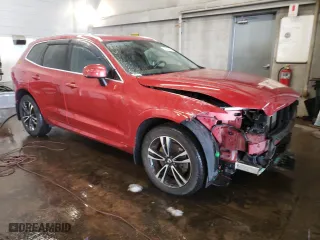 2018 Volvo XC60 Momentum with VIN YV4A22RK8J1014767, listed as a Copart auction lot 44696665 with 49,748 mi miles and Salvage Title. Bid and sale history available at carsss.com. Image 4.