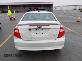 2010 Ford Fusion SE with VIN 3FAHP0HA3AR202527, listed as a IAAI auction lot 41698369 with 194,621 mi miles. Bid and sale history available at carsss.com. Image 17.